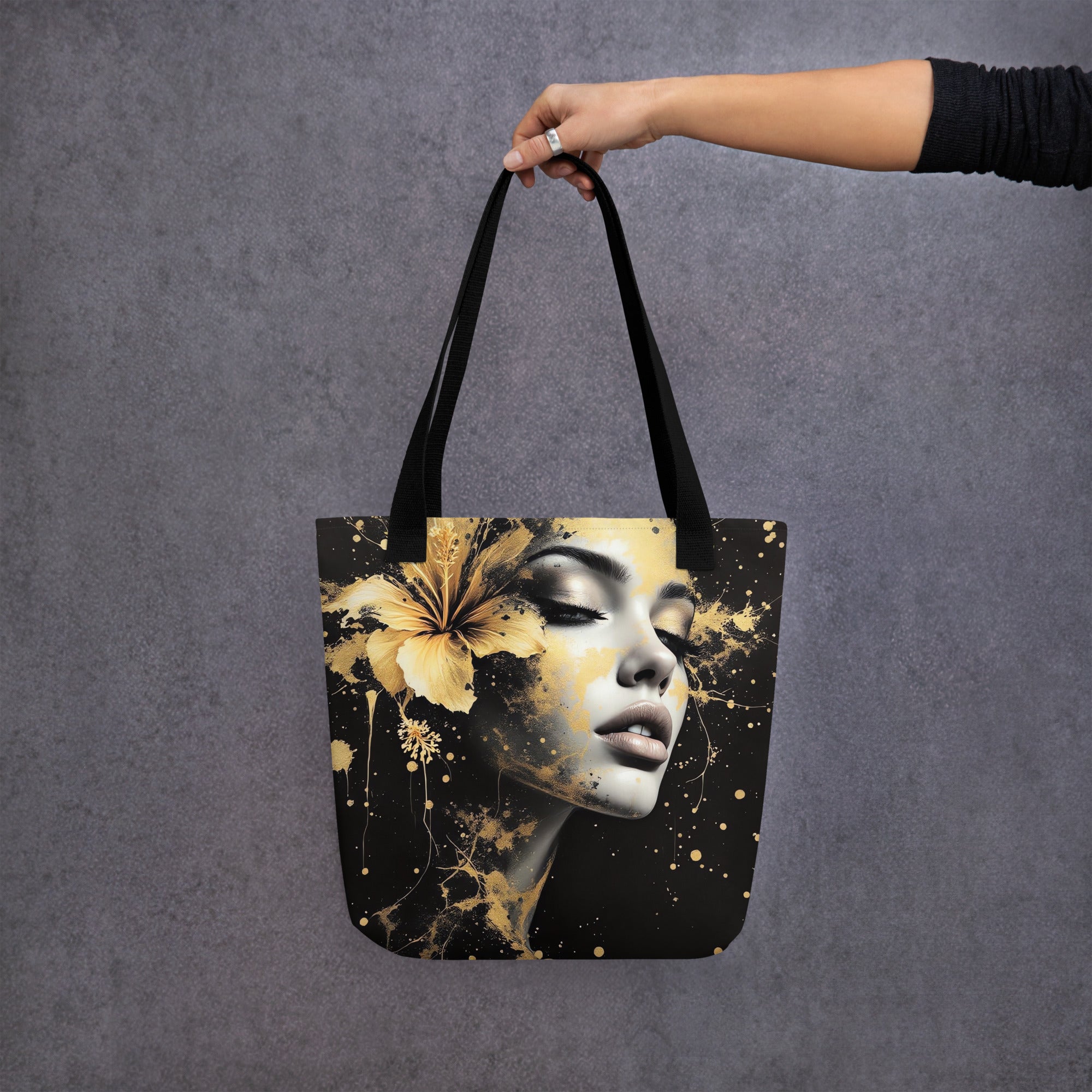 THE TOTE BAG
