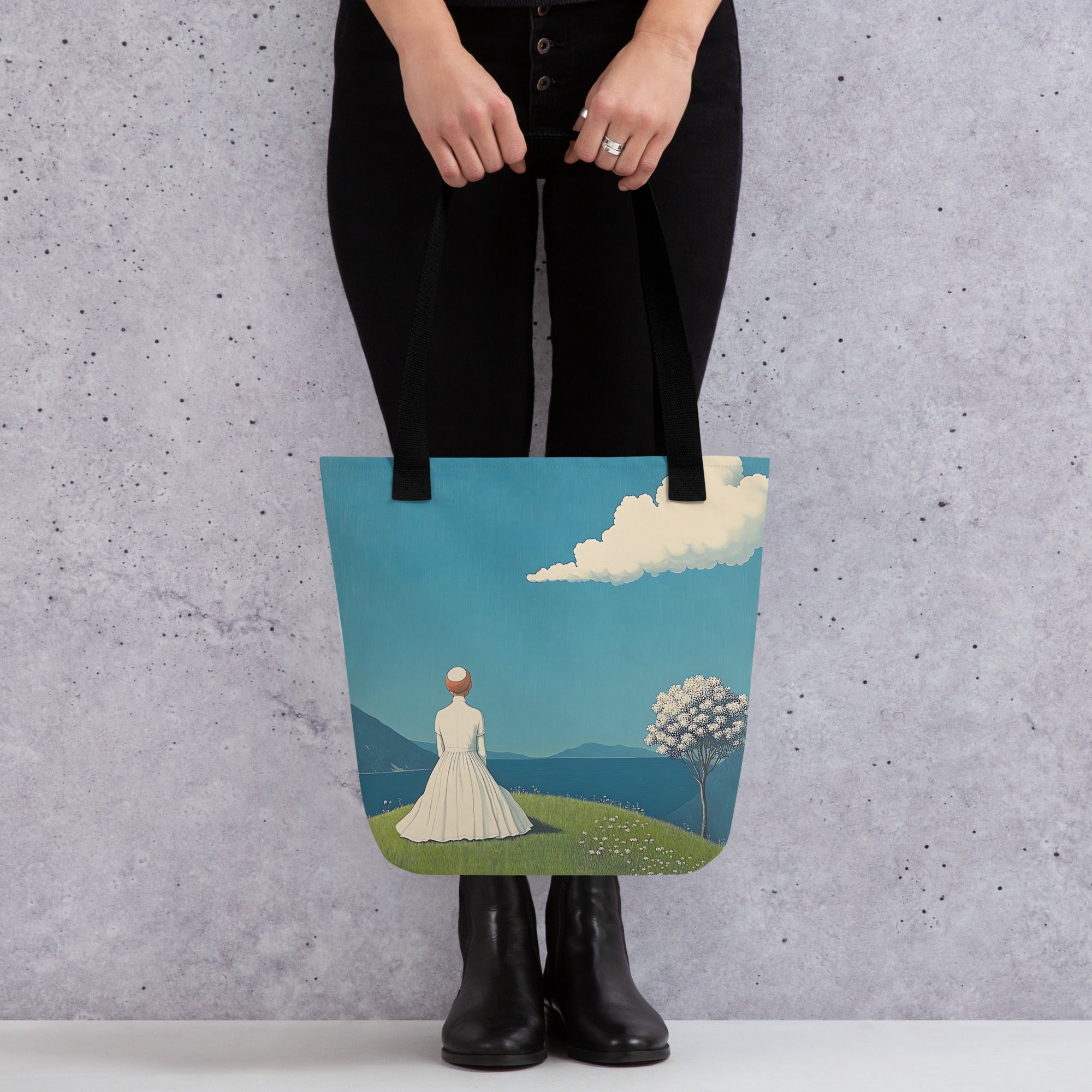 THE TOTE BAG