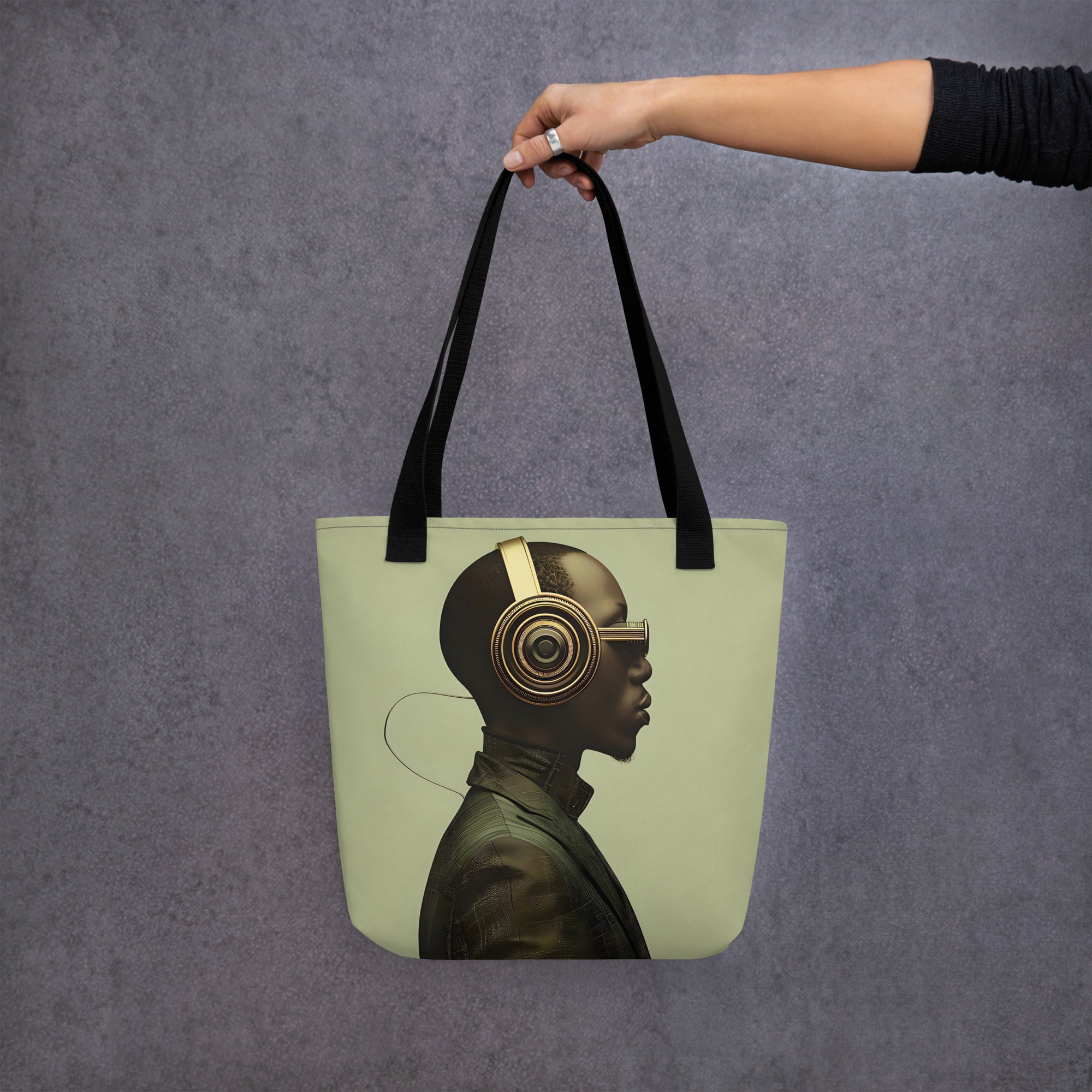 THE TOTE BAG