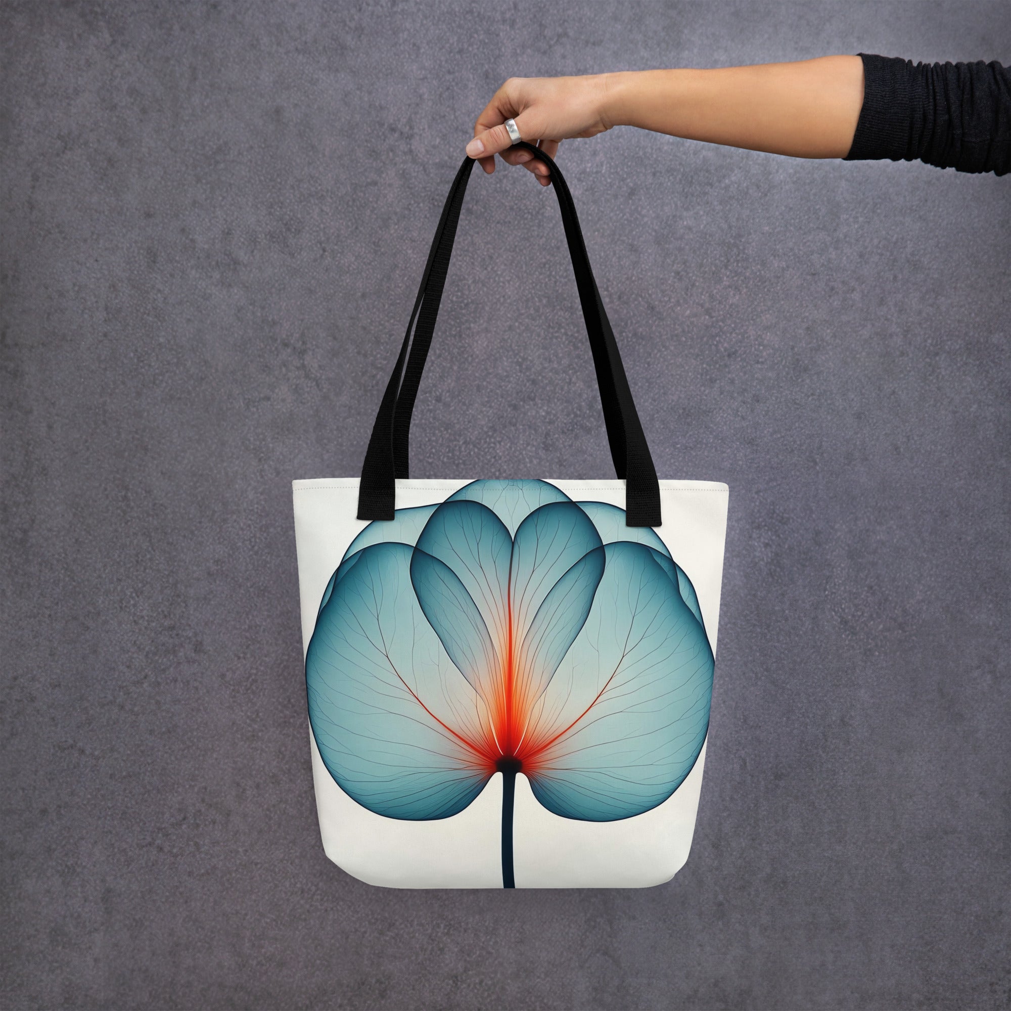 THE TOTE BAG