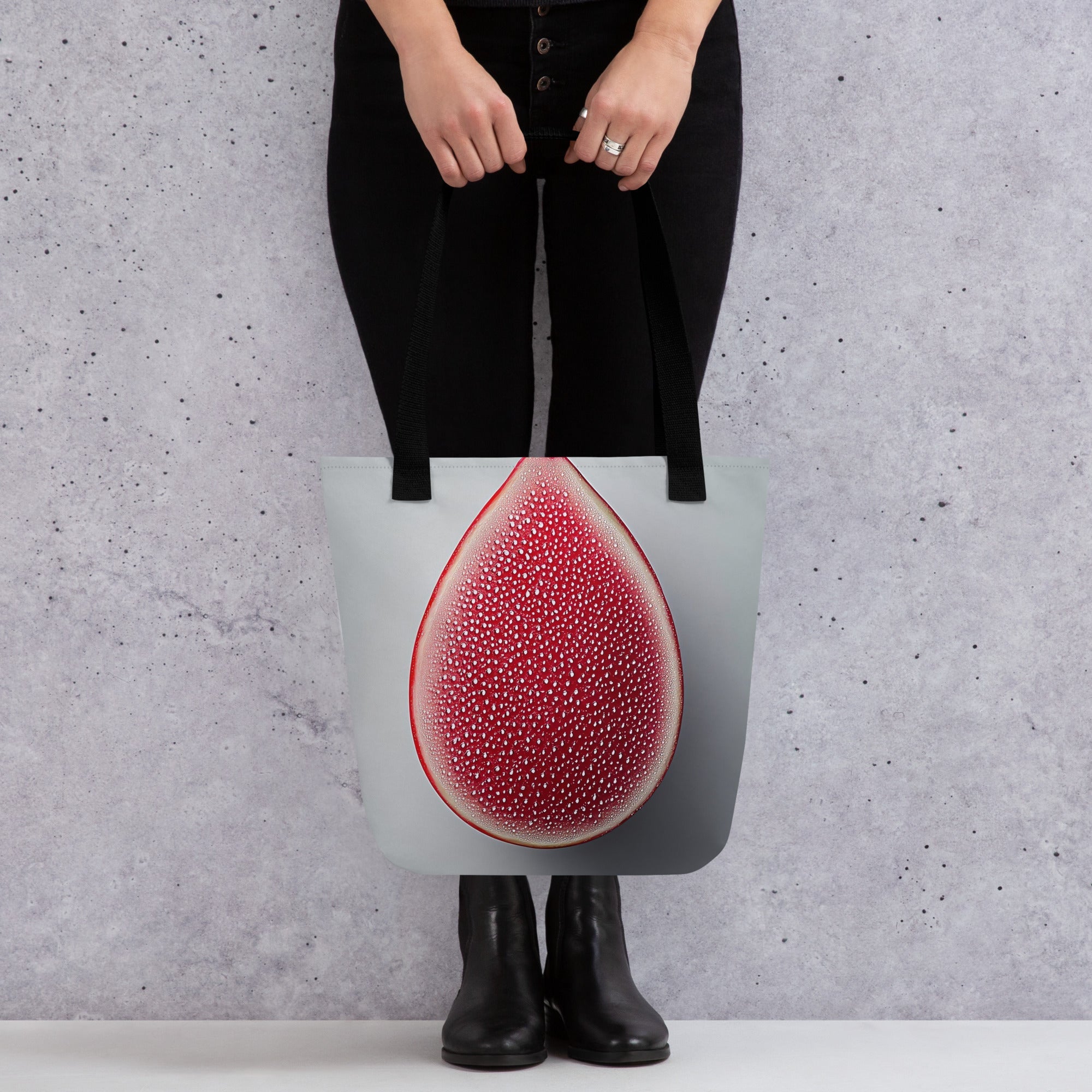THE TOTE BAG