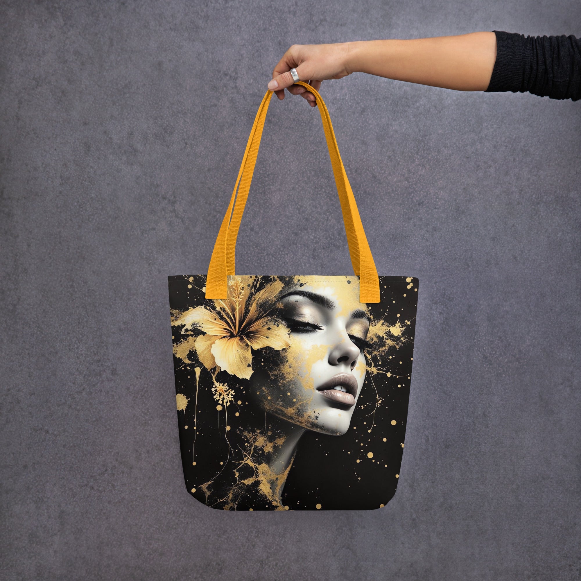 THE TOTE BAG